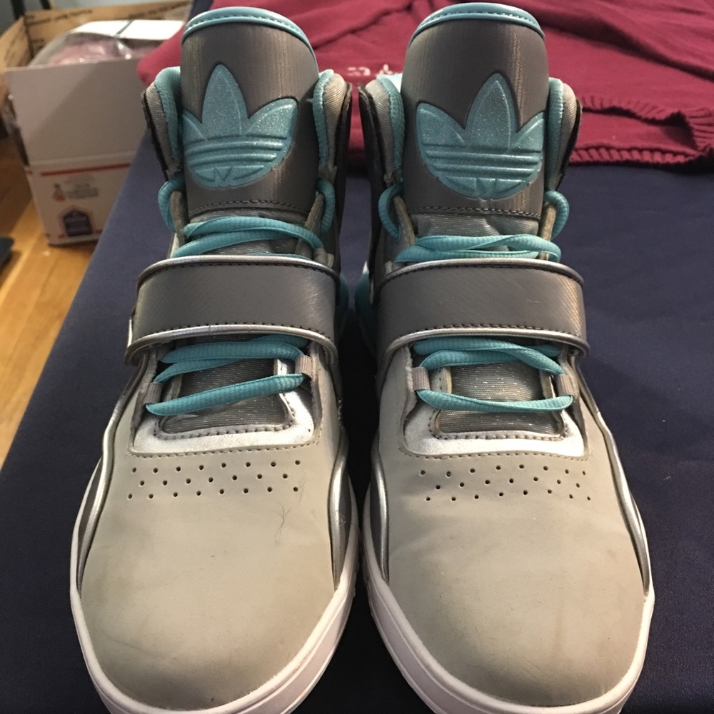 Adidas Roundhouse mid turquoise